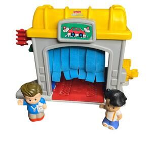 Vintage Fisher-Price Little People Car Wash Garage Town Service 2002 + 2 Figures